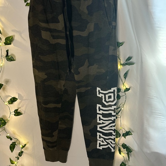 PINK Victoria's Secret Pants - Victorias Secret Pink Camo Joggers Size M